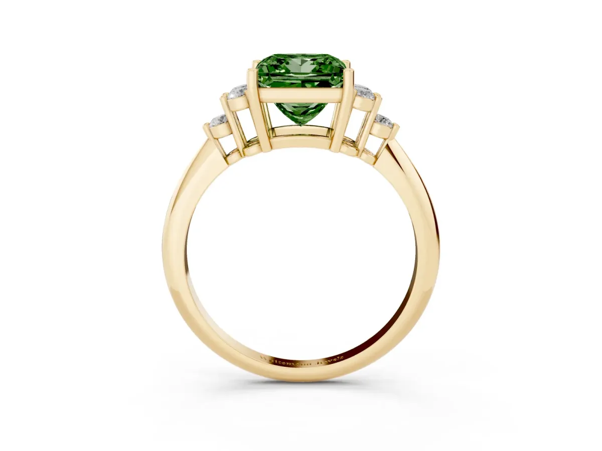 Fancy Green Princess Cut Cut Diamond Cluster Ring with Solitaire Band and Four-Prong Setting Yellow gold
