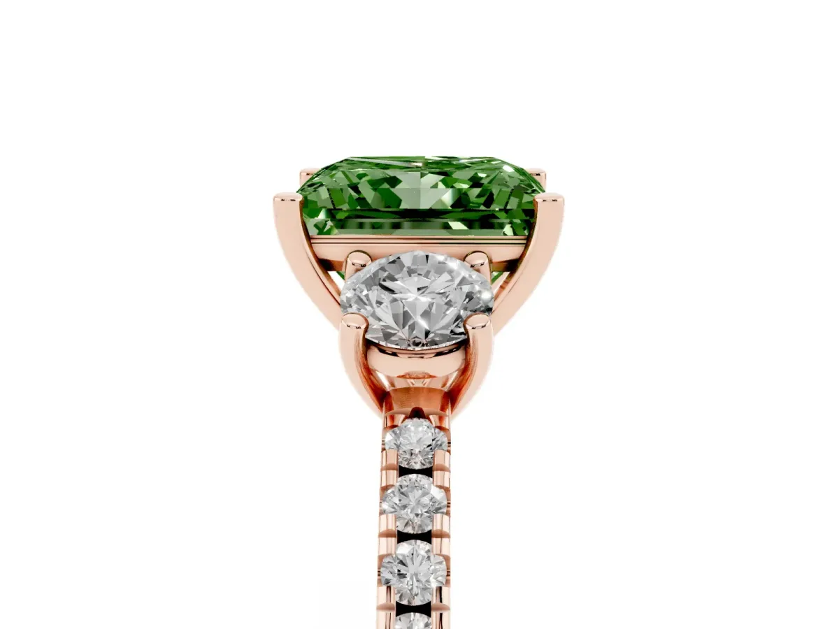 Fancy Green Three-Stone Princess Cut Cut Diamond Pavé Band with Prong Setting Rose gold
