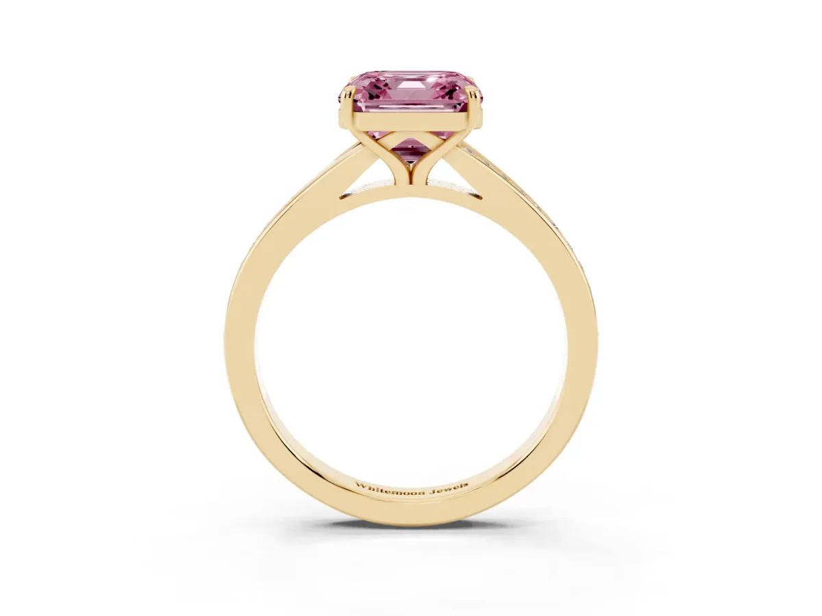 Fancy Pink Asscher Cut Diamond Solitaire Ring with Pavé Band and Prong Setting Yellow gold