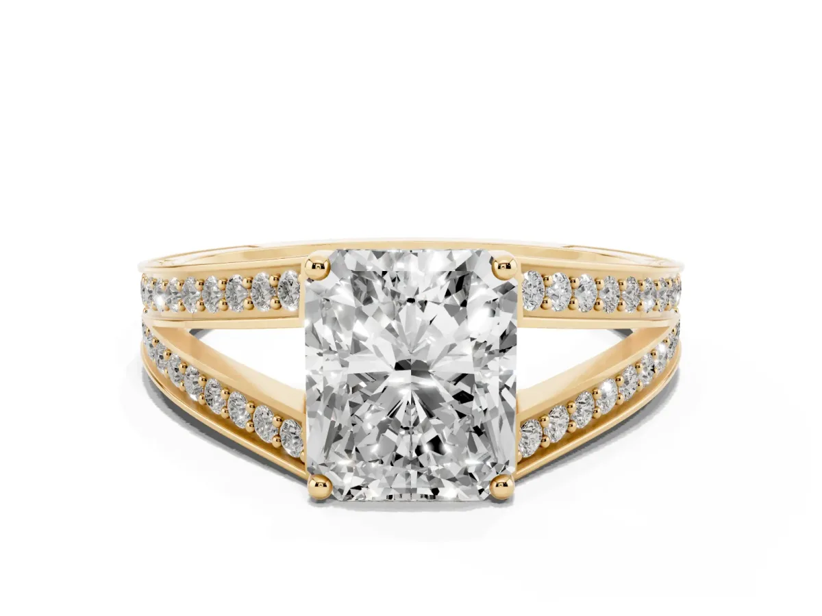 Radiant Cut Diamond Split Shank Ring with Pavé Band and Four-Prong Setting Yellow gold
