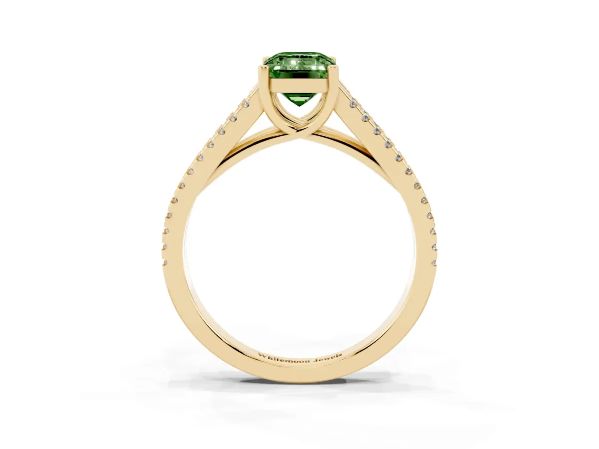 Fancy Green Emerald Cut Diamond Solitaire Engagement Ring with Split Shank Pavé Band Yellow gold
