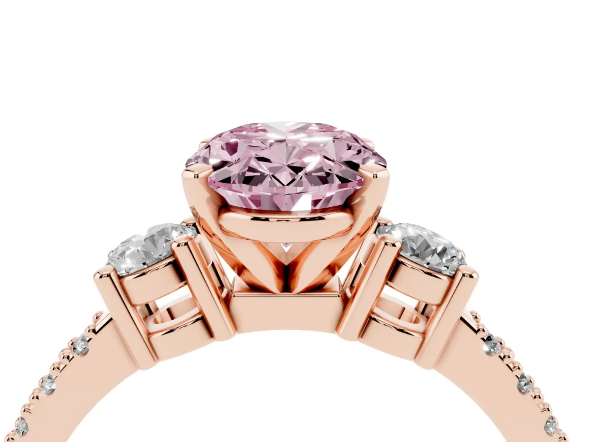 Fancy Pink Oval Cut Three-Stone Diamond Pavé Band with Prong Setting Rose gold