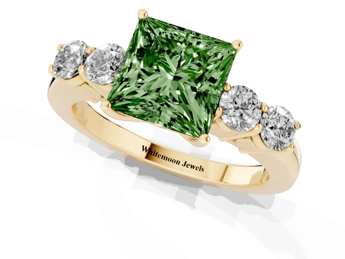 Fancy Green Princess Cut Cut Diamond Five-Stone Prong Set White Gold Ring Yellow gold