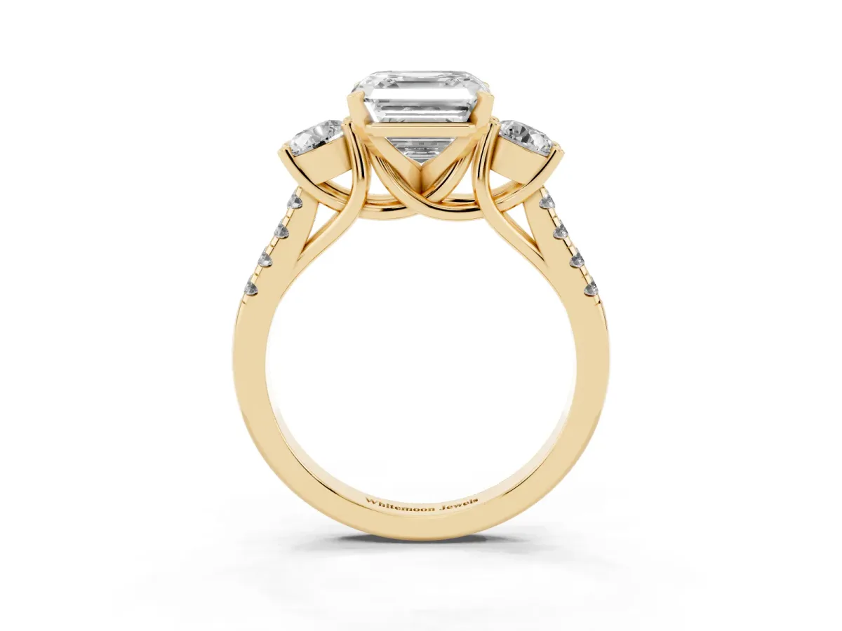 Three-Stone Asscher Cut Diamond Pavé Band with Four-Prong Setting Yellow gold