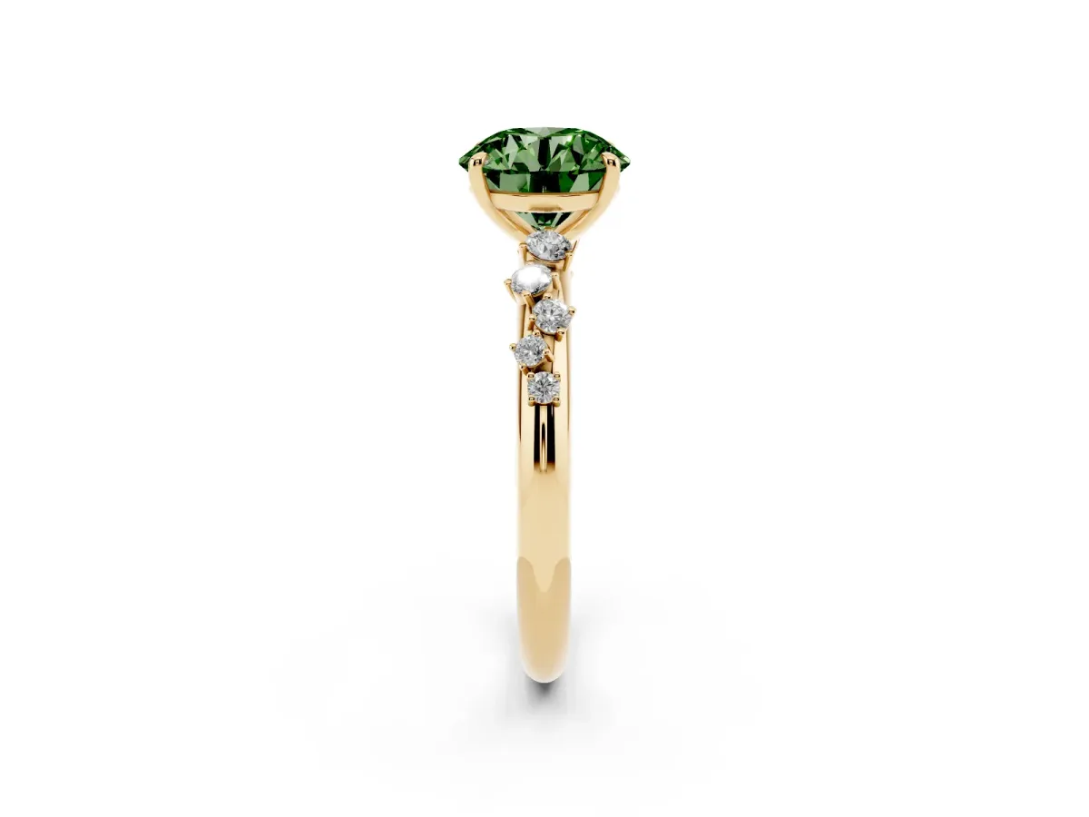 Fancy Green Round Cut Diamond Cluster Prong-Set Solitaire Ring Yellow gold