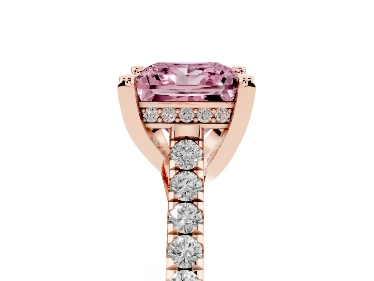 Fancy Pink Princess Cut Brilliant Diamond Solitaire with Pavé Band and Four-Prong Setting Rose gold