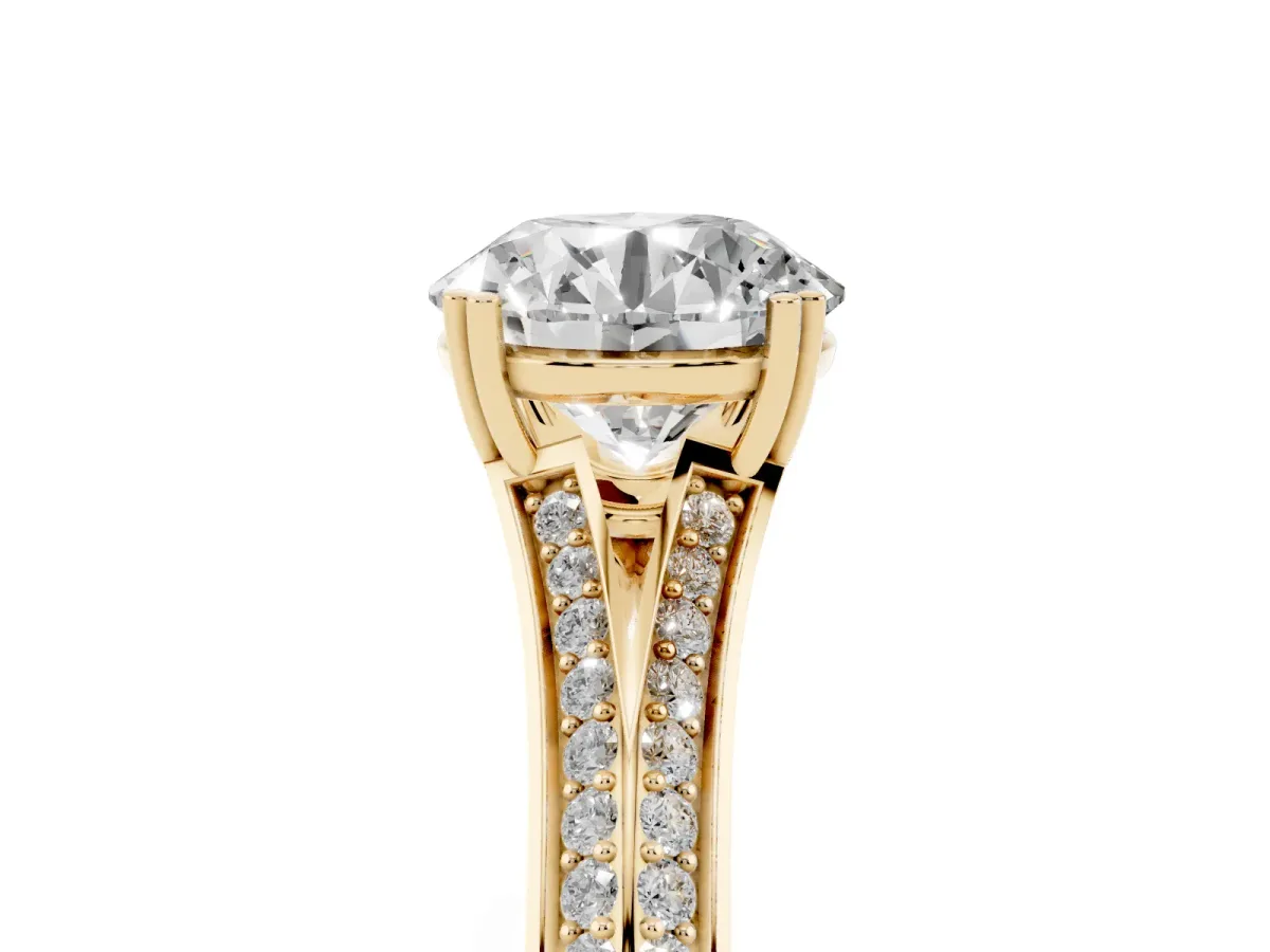 Round Cut Diamond Split Shank Engagement Ring with Pavé Band Yellow gold