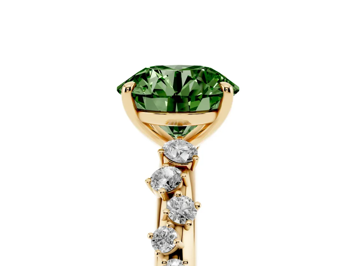 Fancy Green Round Cut Diamond Cluster Prong-Set Solitaire Ring Yellow gold