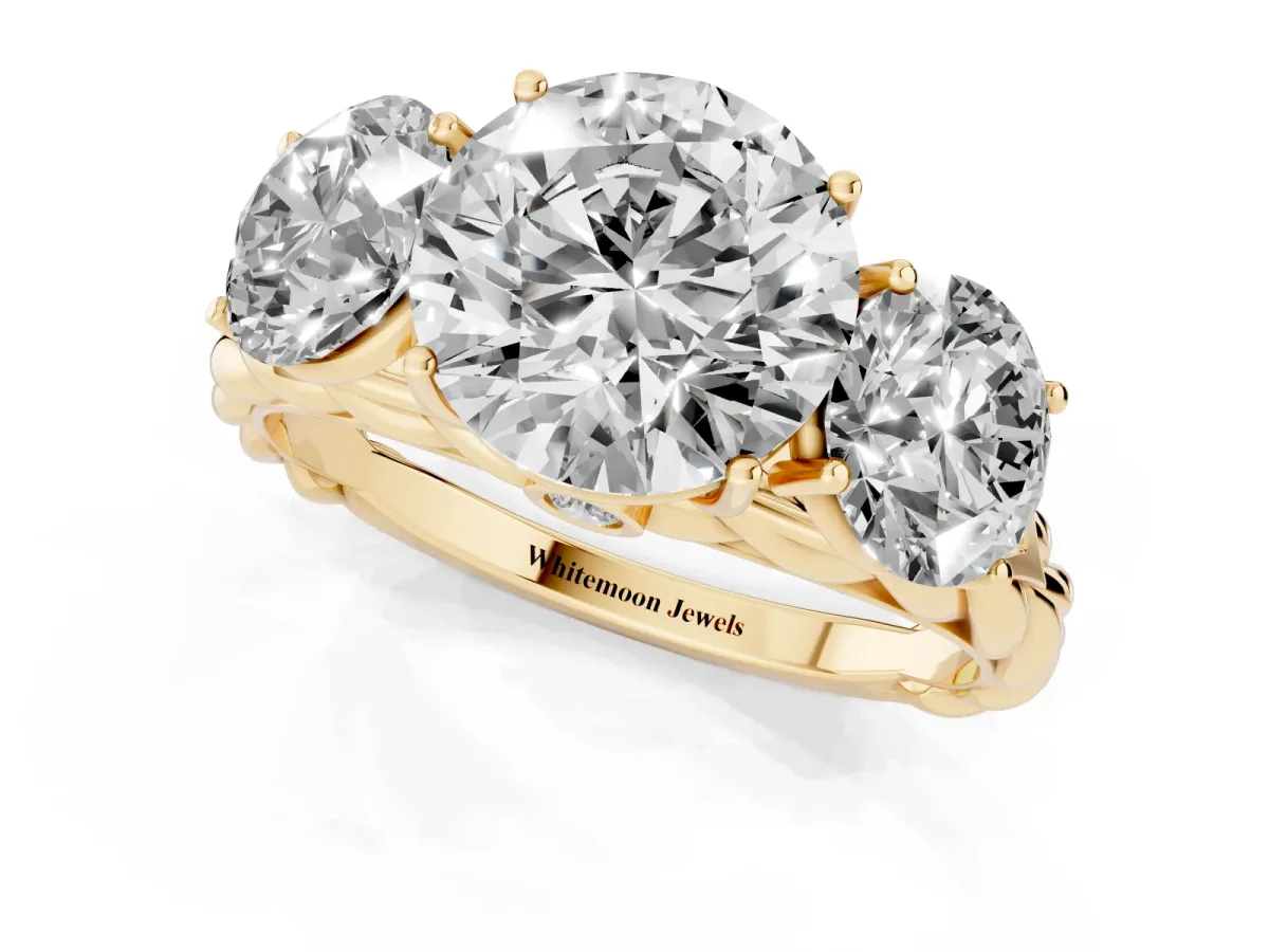 Three-Stone Round Cut Diamond Braided Band Ring with Four-Prong Setting Yellow gold
