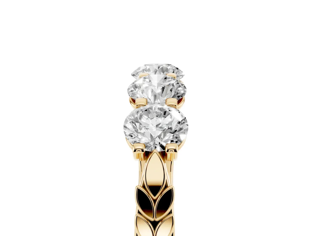 Five-Stone Round Diamond Prong-Set Band Yellow gold