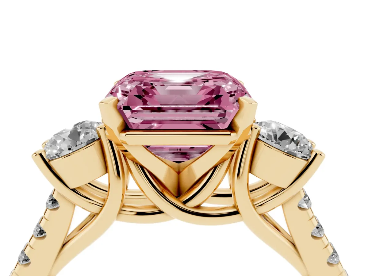 Fancy Pink Three-Stone Asscher Cut Diamond Pavé Band with Four-Prong Setting Yellow gold