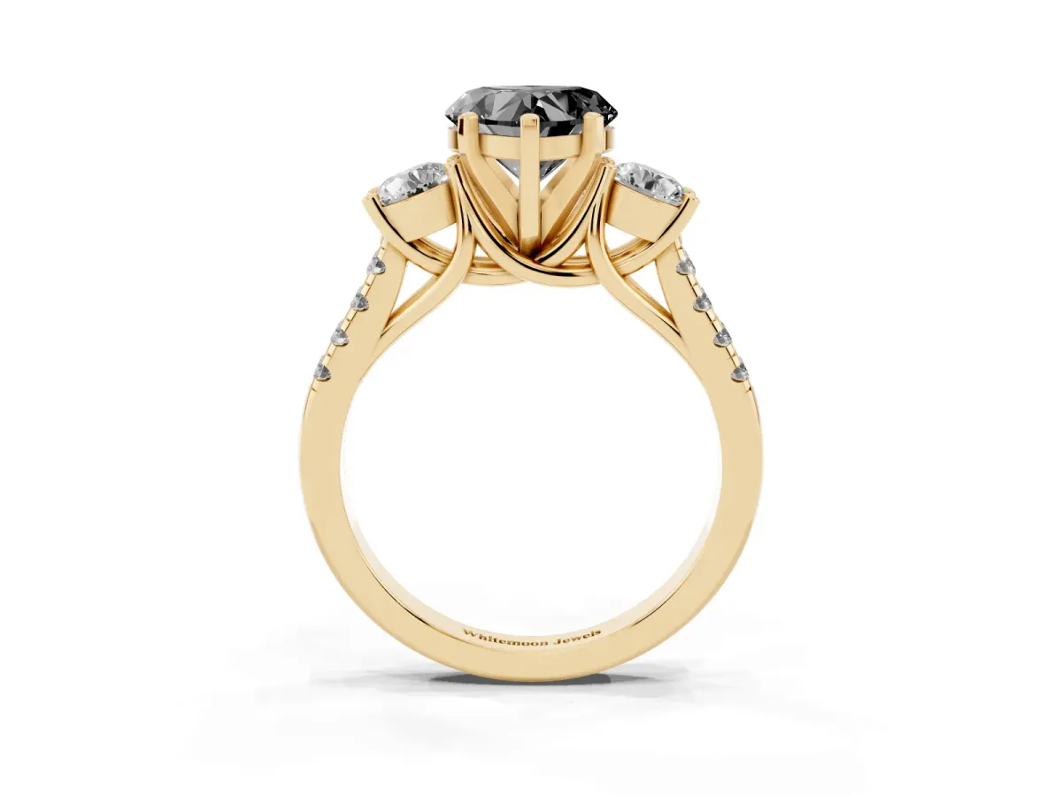 Fancy Black Three-Stone Heart Cut Diamond Pavé Band with Four-Prong Setting Yellow gold