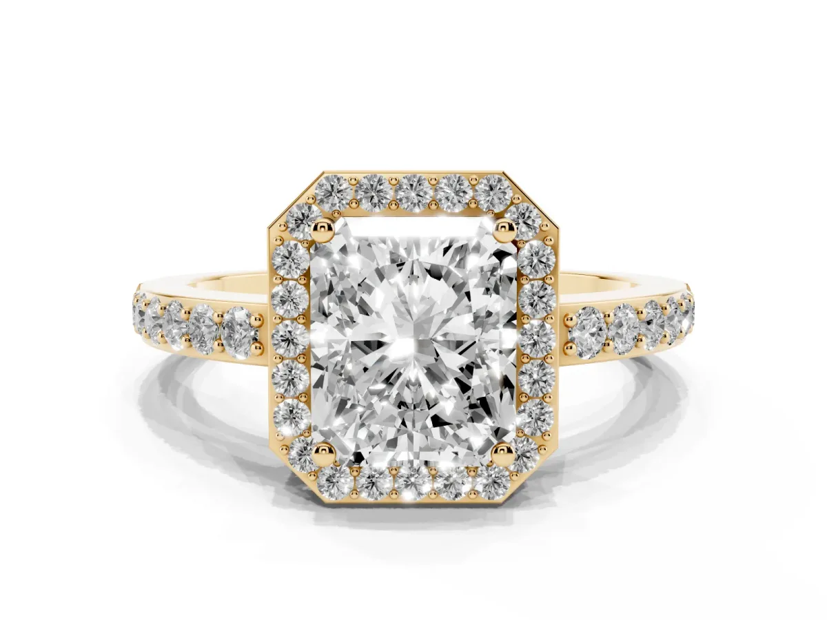 Radiant Cut Halo Diamond Pavé Band Ring with Prong Setting Yellow gold