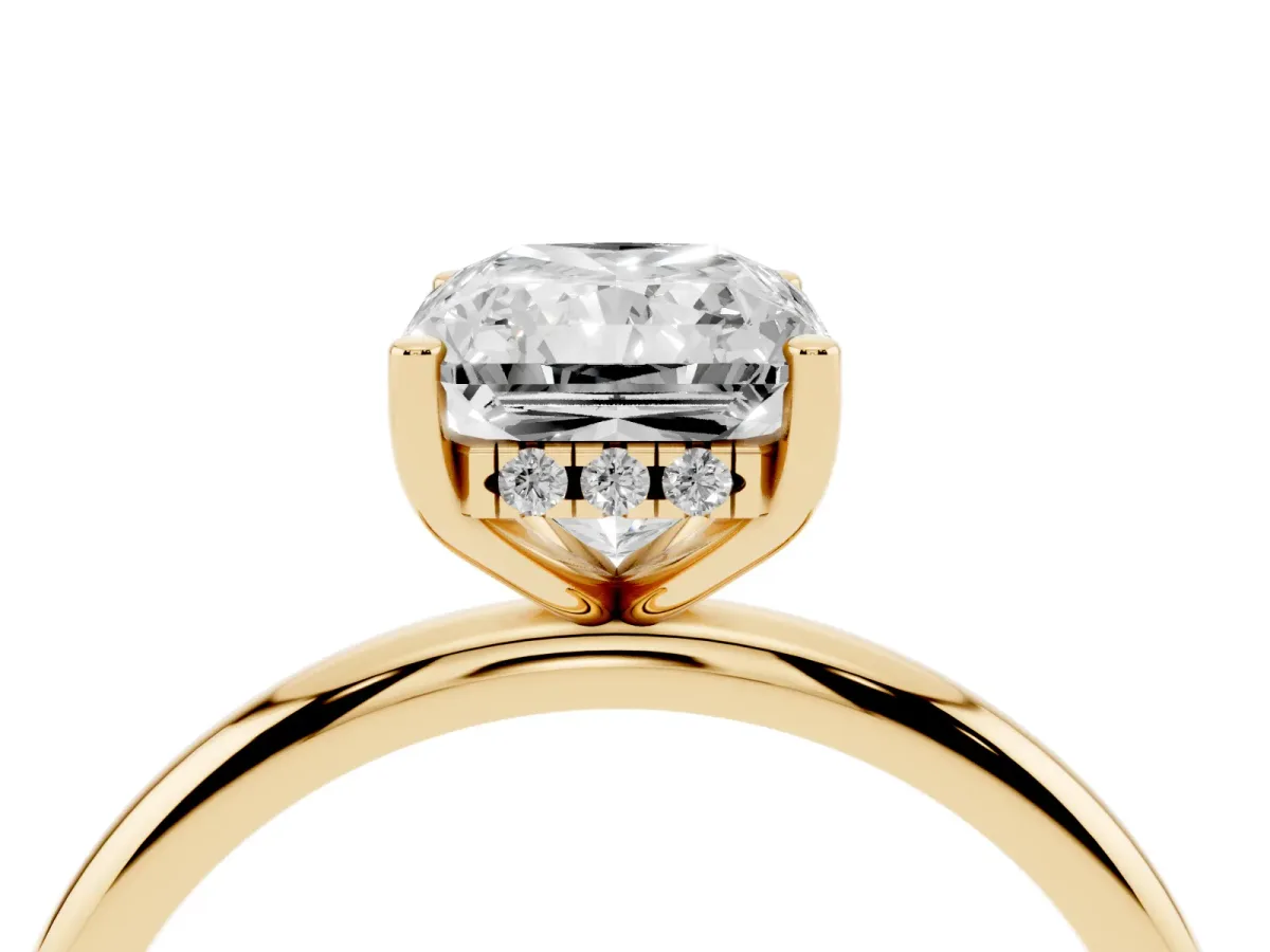 Radiant Cut Cut Solitaire Engagement Ring with Four-Prong Setting and Classic Band Yellow gold