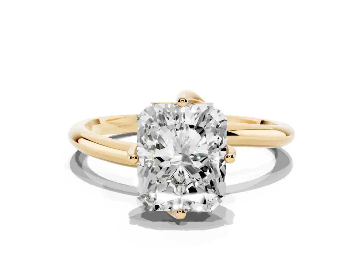 Radiant Cut Diamond Solitaire Engagement Ring with Four-Prong Setting and Classic Band Yellow gold
