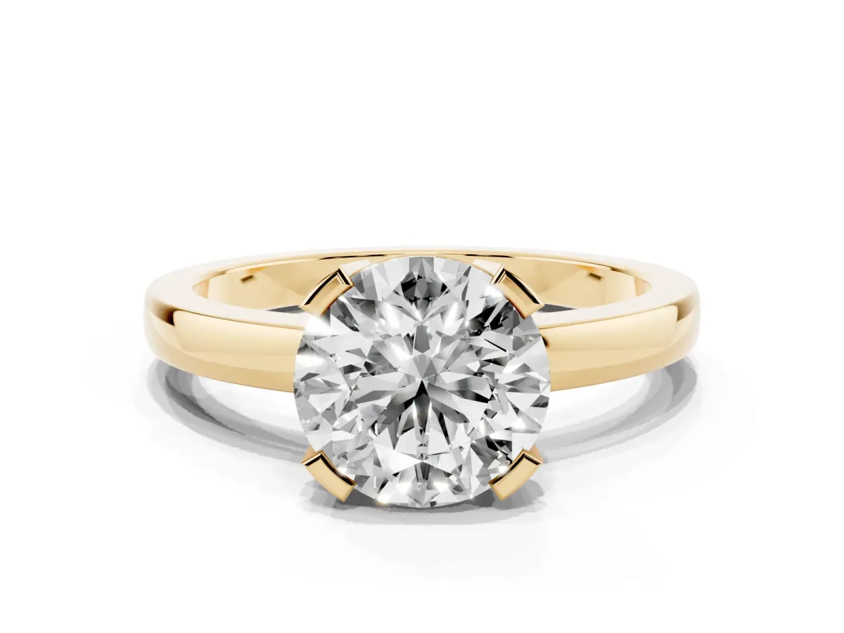 Round Cut Cut Solitaire Ring with Four-Prong Setting and Classic Band Yellow gold