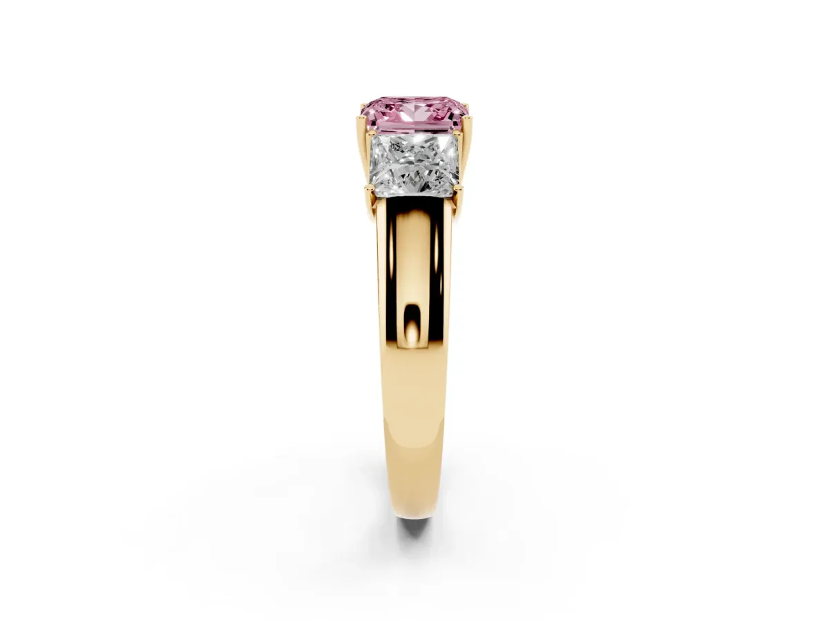 Fancy Pink Three-Stone Princess Cut Cut Diamond Ring with Prong Setting and Classic Band Yellow gold