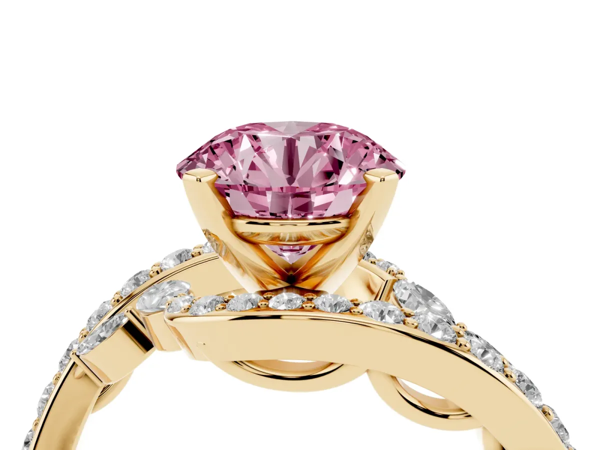 Fancy Pink Round Cut Solitaire with Pavé Twist Band and Four-Prong Setting Yellow gold