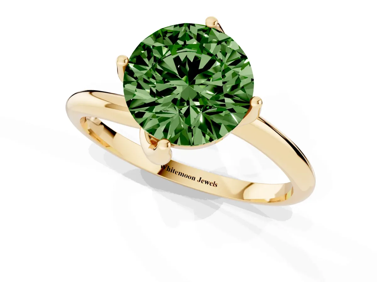 Fancy Green Round Cut Diamond Solitaire Engagement Ring with Four-Prong Setting and Classic Band Yellow gold