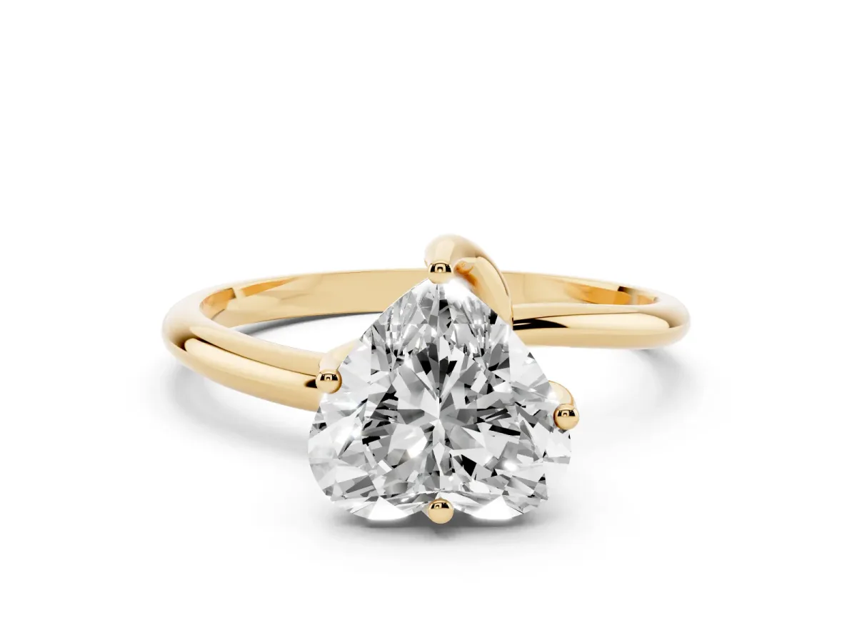 Heart Cut Diamond Solitaire Engagement Ring with Four-Prong Setting and Classic Band Yellow gold