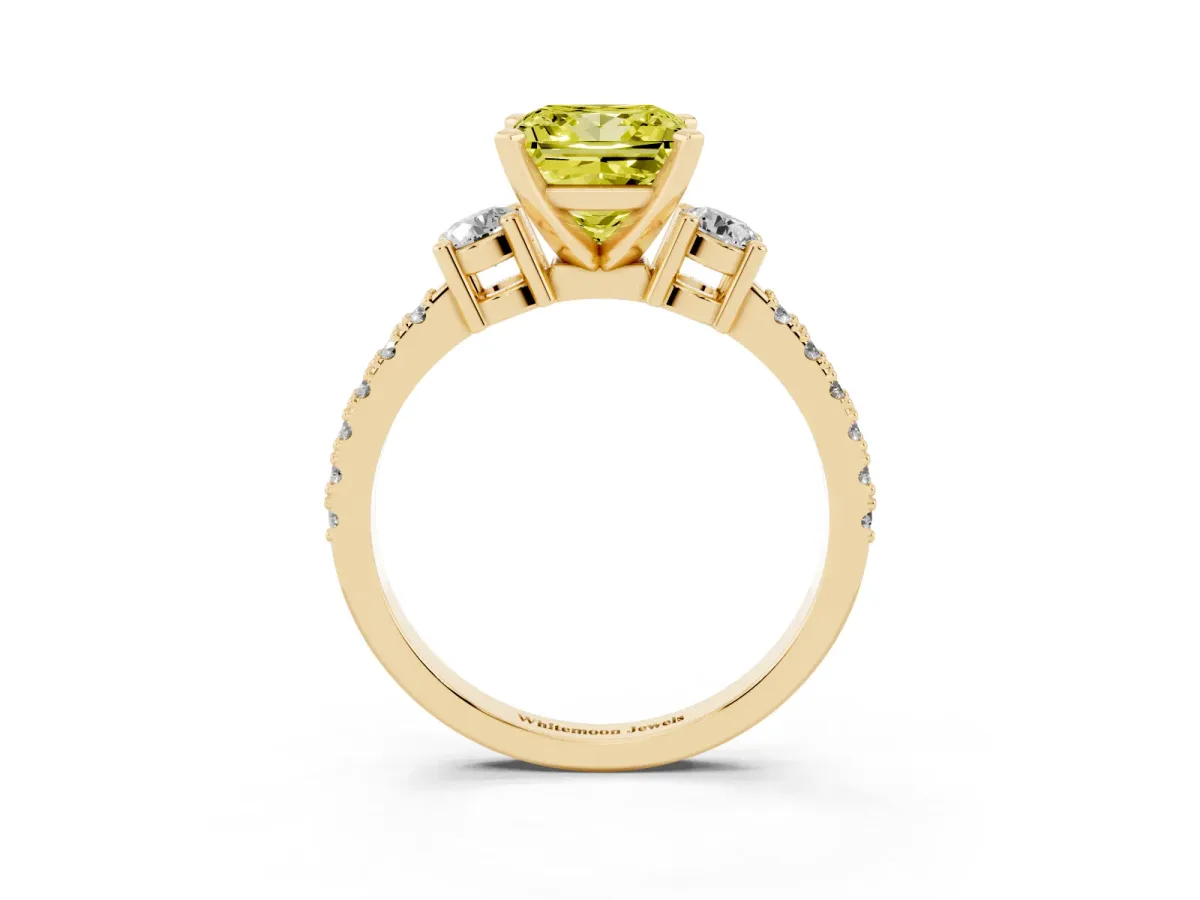 Fancy Yellow Princess Cut Three-Stone Diamond Pavé Band with Prong Setting Yellow gold