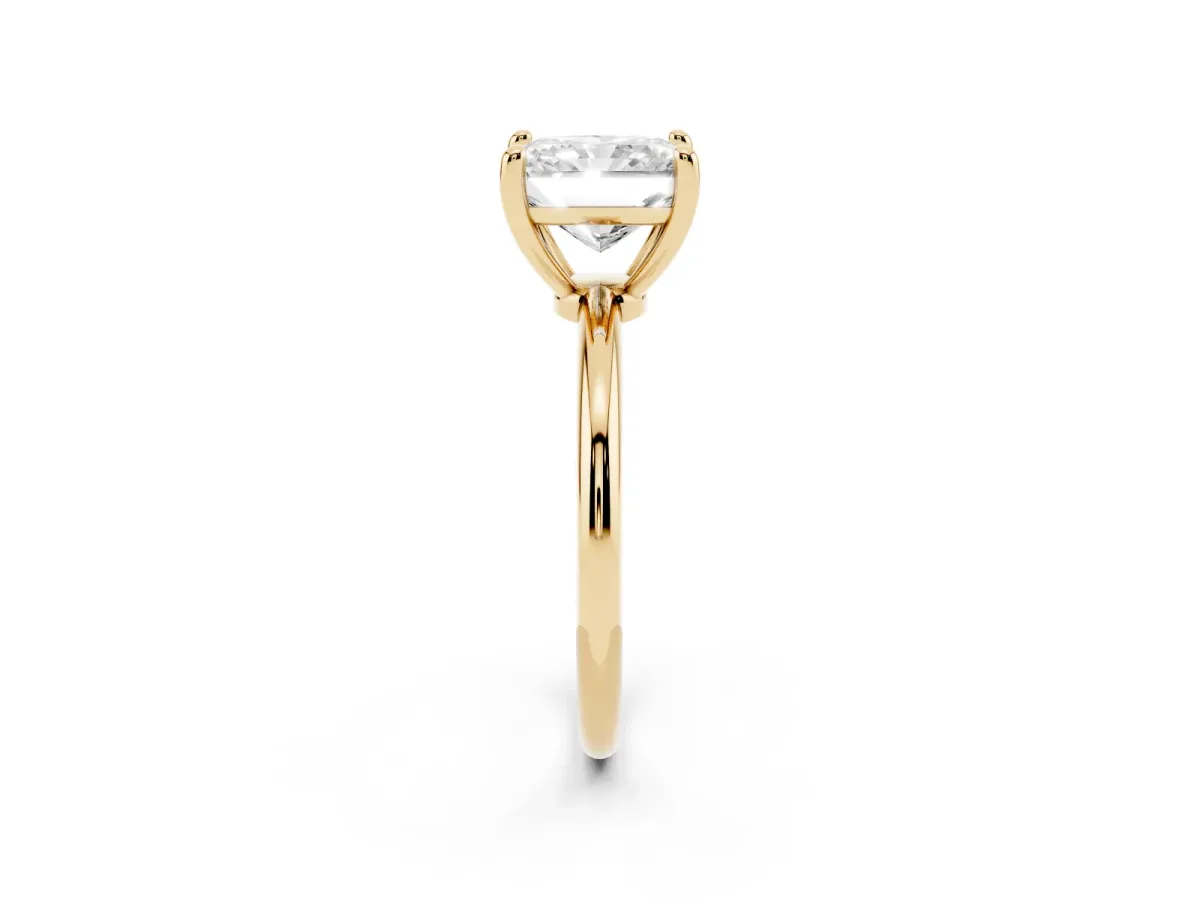 Radiant Cut Solitaire Diamond Ring with 4-Prong Setting on a Classic Band Yellow gold
