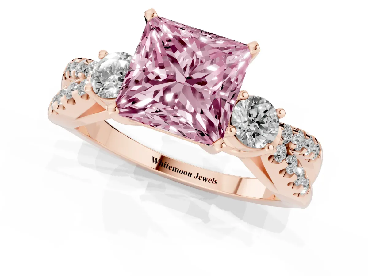 Fancy Pink Princess Cut Diamond Three-Stone Ring with Pavé Split Shank and Four-Prong Setting Rose gold