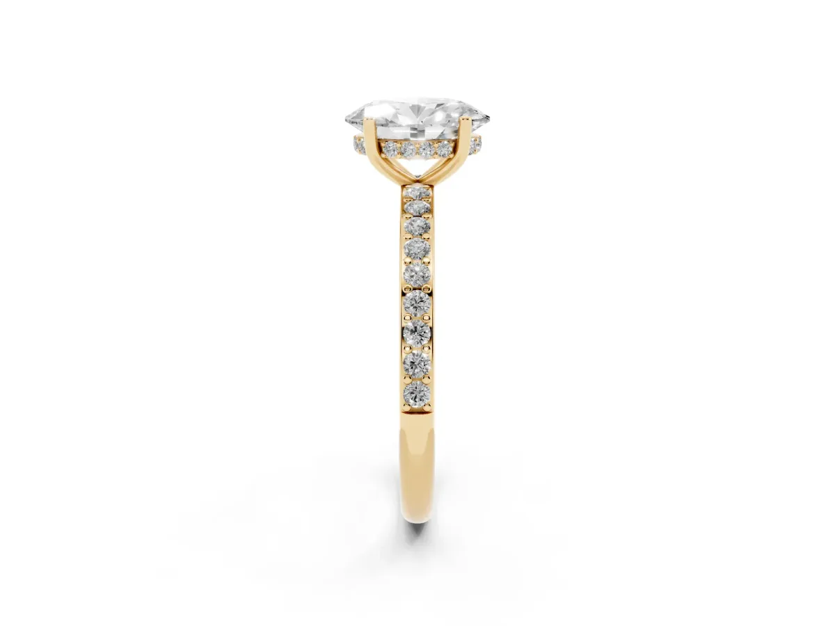 Oval Cut Cut Diamond Pavé Band Ring with Four-Prong Setting Yellow gold