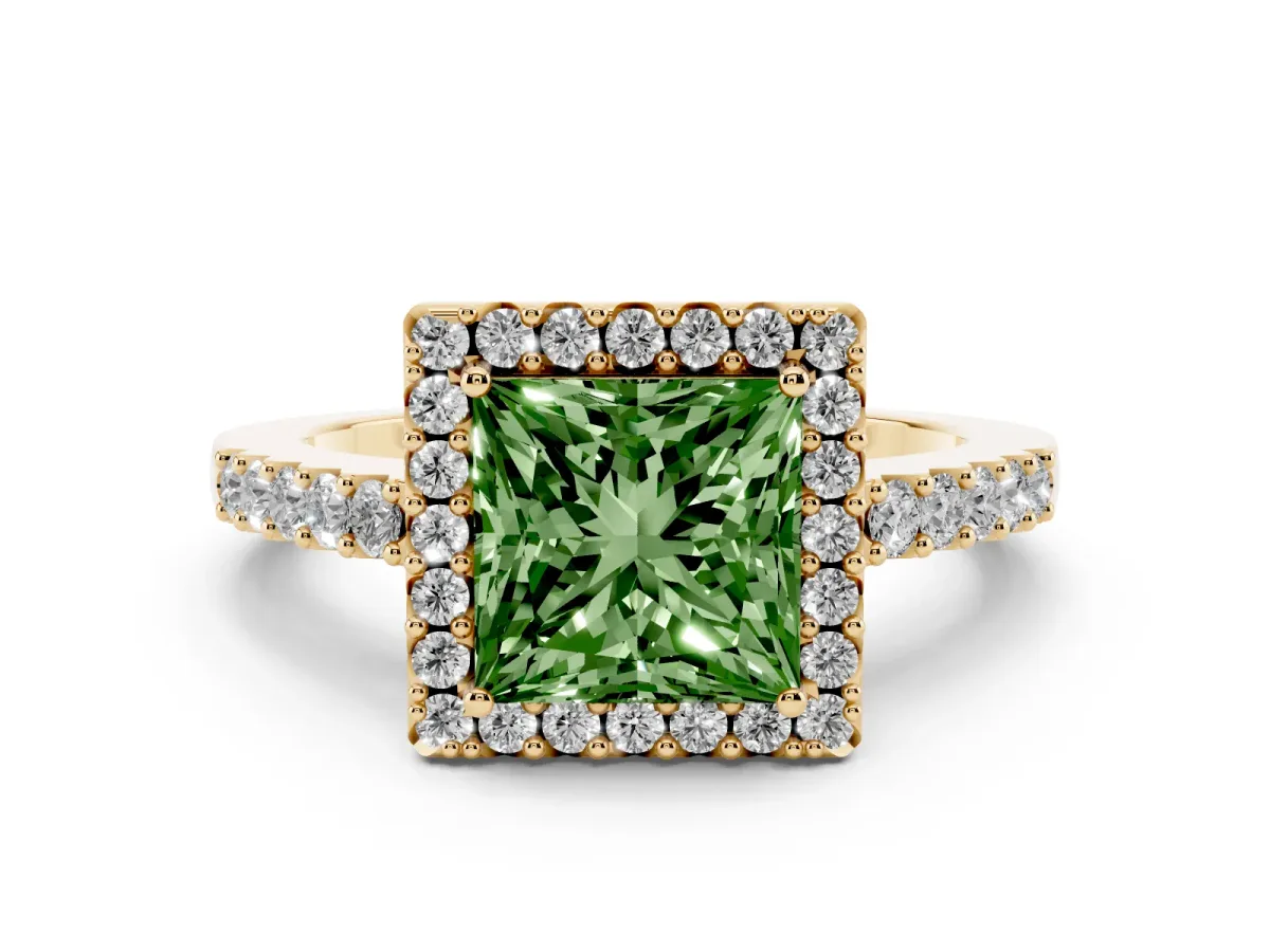 Fancy Green Princess Cut Halo Diamond Pavé Solitaire Ring Yellow gold