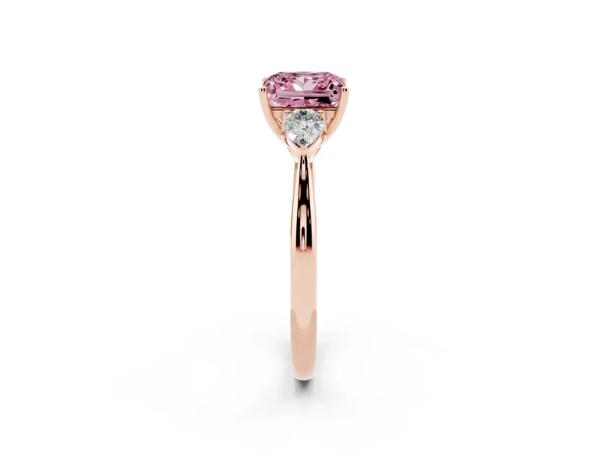 Fancy Pink Three-Stone Princess Cut Brilliant Diamond Solitaire Ring with Tapered Band and Four-Prong Setting Rose gold