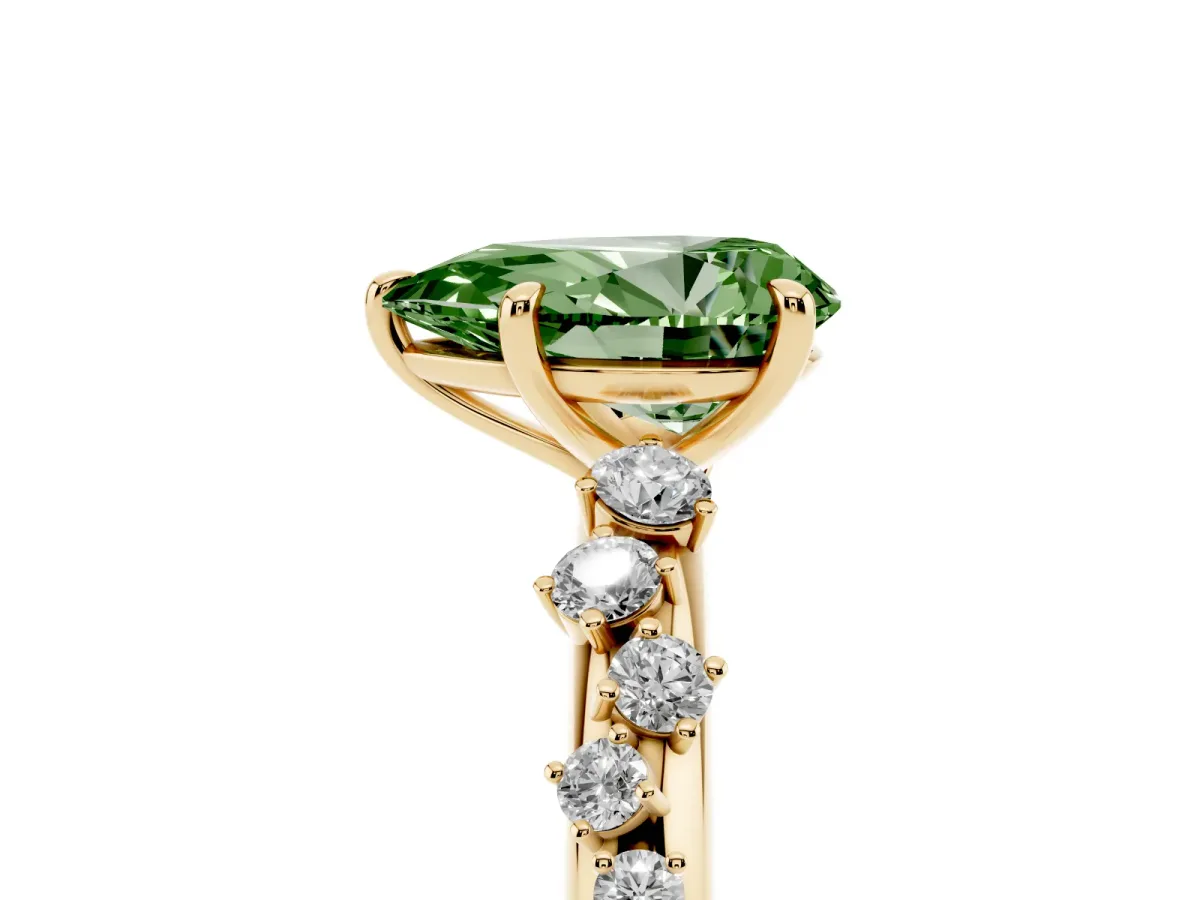 Fancy Green Pear Cut Diamond Cluster Prong-Set Solitaire Ring Yellow gold