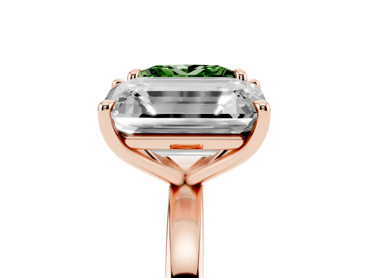 Fancy Green Princess Cut and Emerald Cut Toi Moi Ring with Prong Setting Rose gold