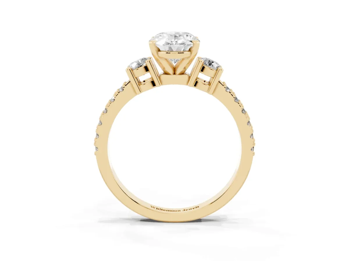 Oval Cut Three-Stone Diamond Pavé Band with Prong Setting Yellow gold