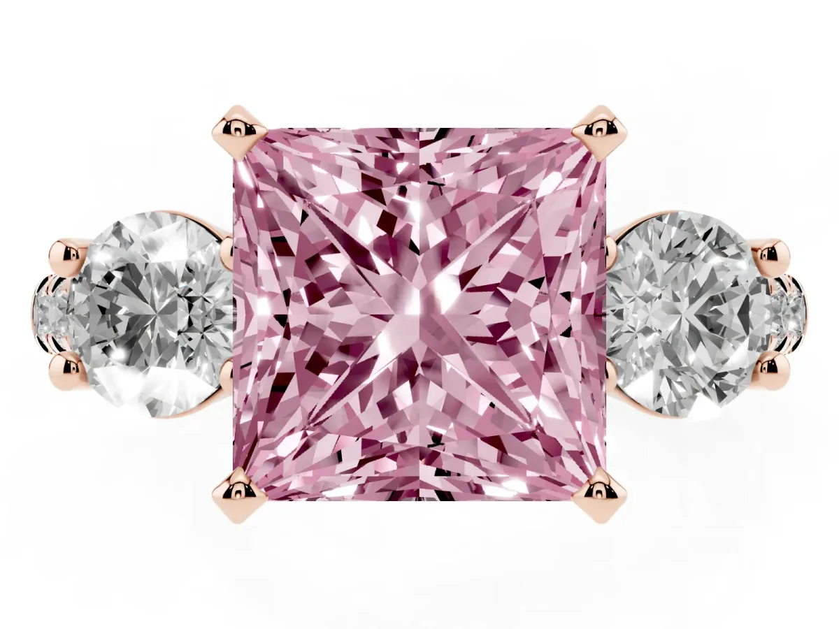 Fancy Pink Three-Stone Princess Cut Diamond Pavé Band with Four-Prong Setting Rose gold