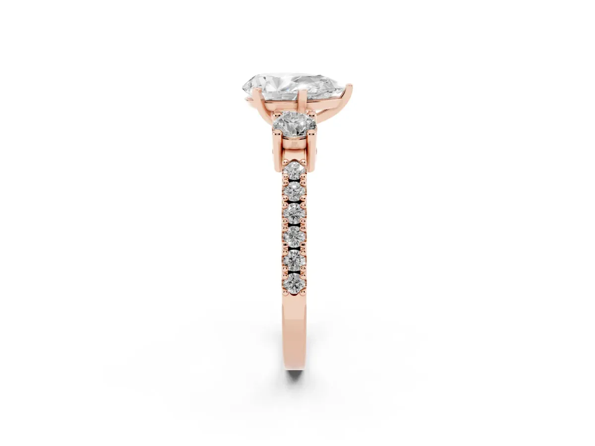 Pear Cut Three-Stone Diamond Pavé Band with Prong Setting Rose gold