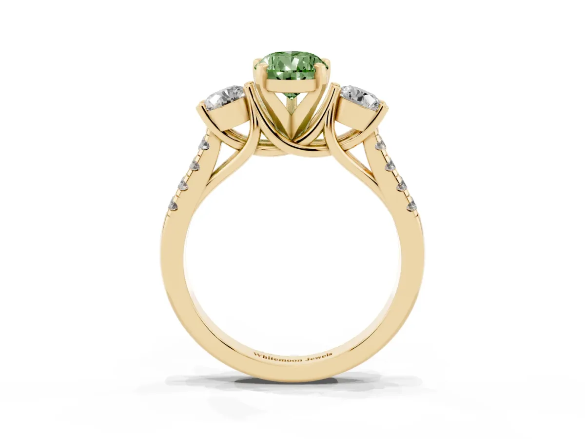 Fancy Green Three-Stone Pear Cut Diamond Pavé Band with Four-Prong Setting Yellow gold