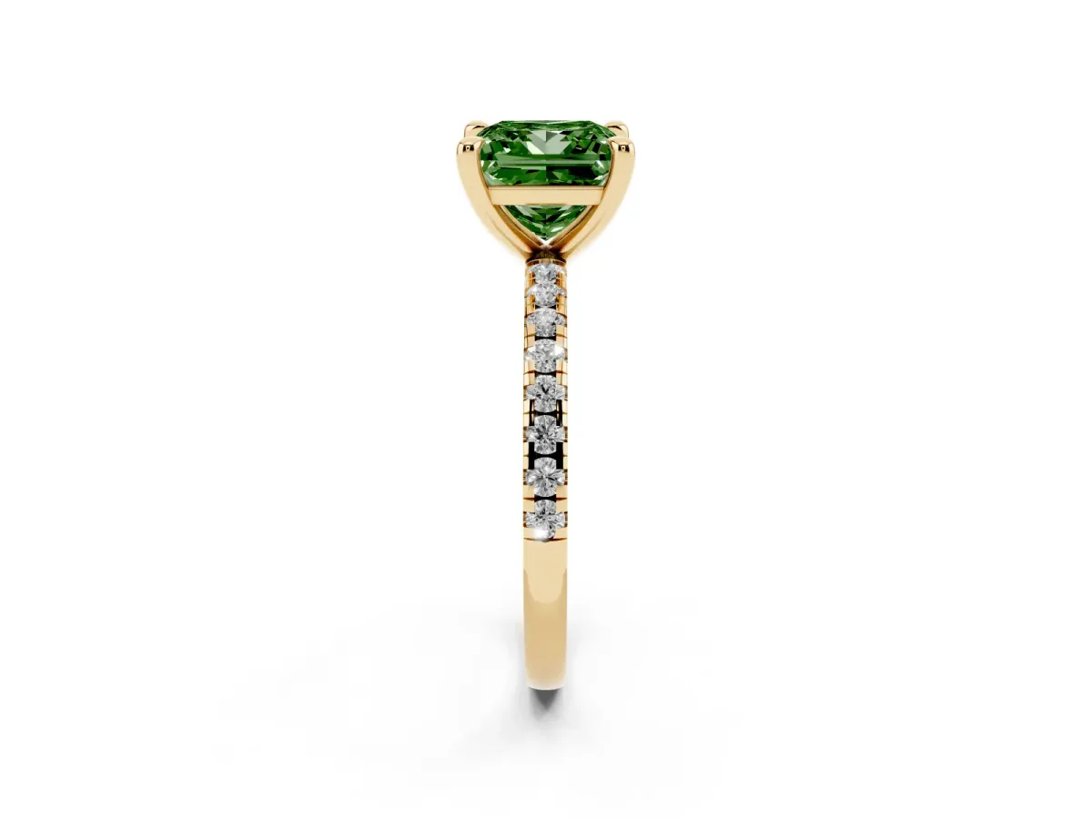 Fancy Green Princess Cut Diamond Brilliant Solitaire Ring with Pavé Band and Four-Prong Setting Yellow gold