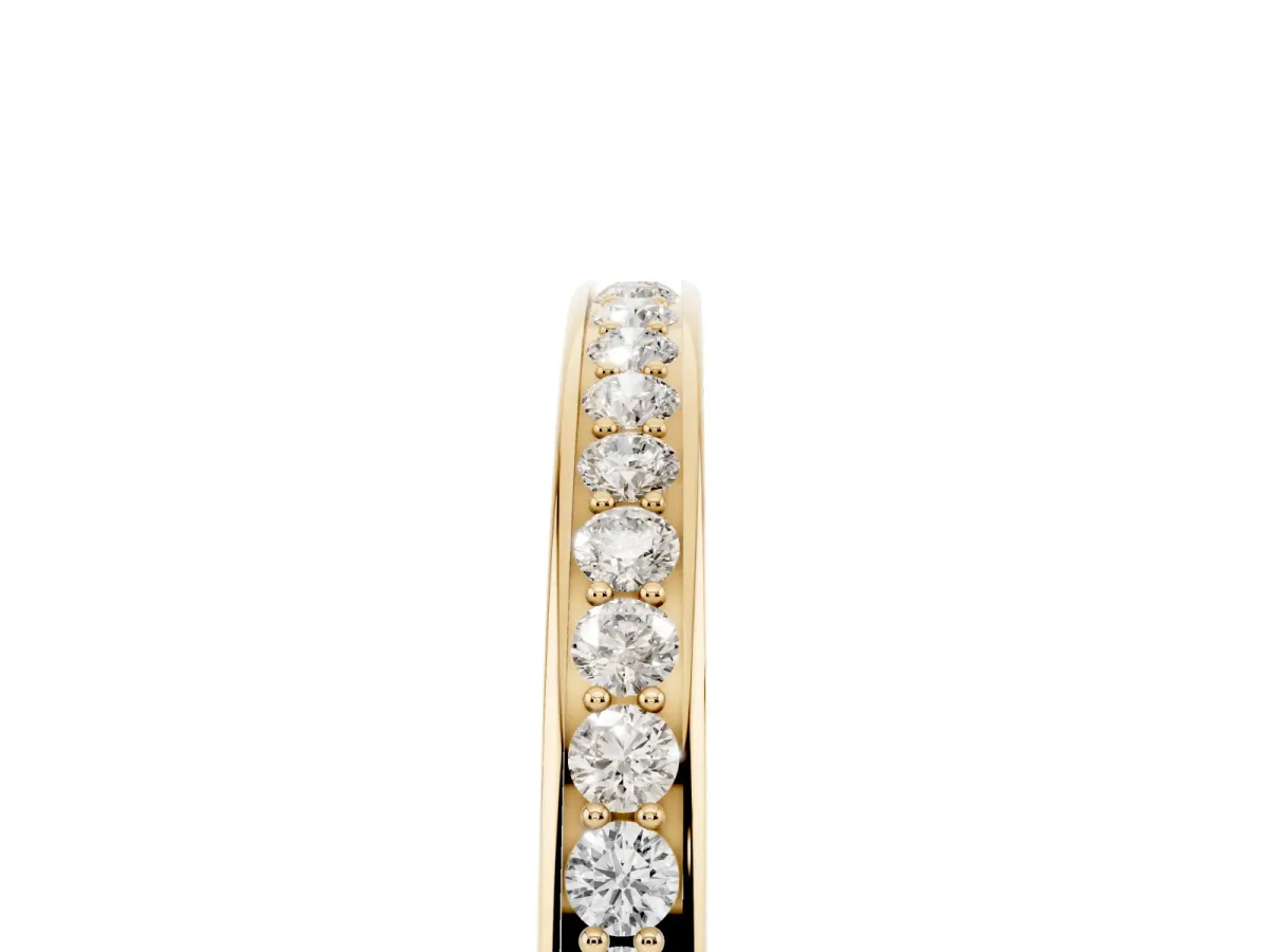Round Diamond Pavé Set Half-Eternity Band Yellow gold