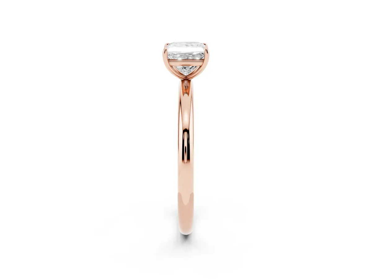 Princess Cut Solitaire Diamond Ring with Four-Prong Setting on a Plain Band Rose gold
