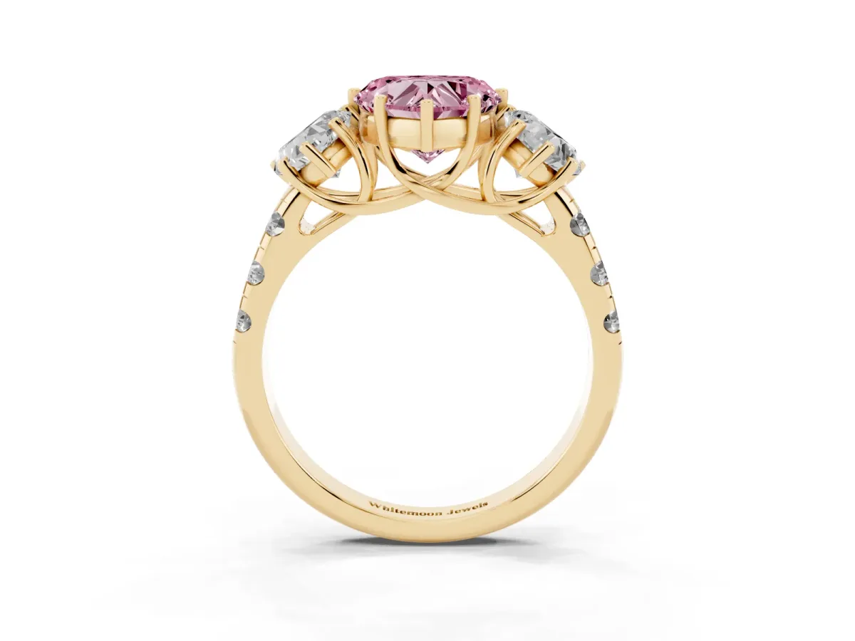 Fancy Pink Three-Stone Heart Cut Diamond Pavé Band with Prong Setting Yellow gold