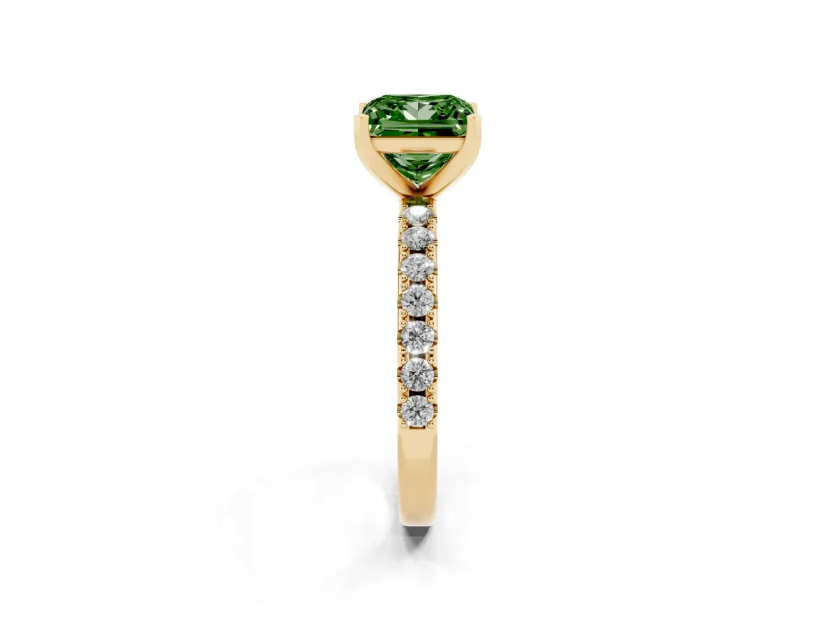 Fancy Green Princess Cut Diamond Solitaire Pavé Band with Four-Prong Setting Yellow gold