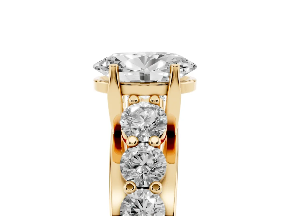 Oval Cut Diamond Engagement Ring with Pavé Band and Four-Prong Setting Yellow gold