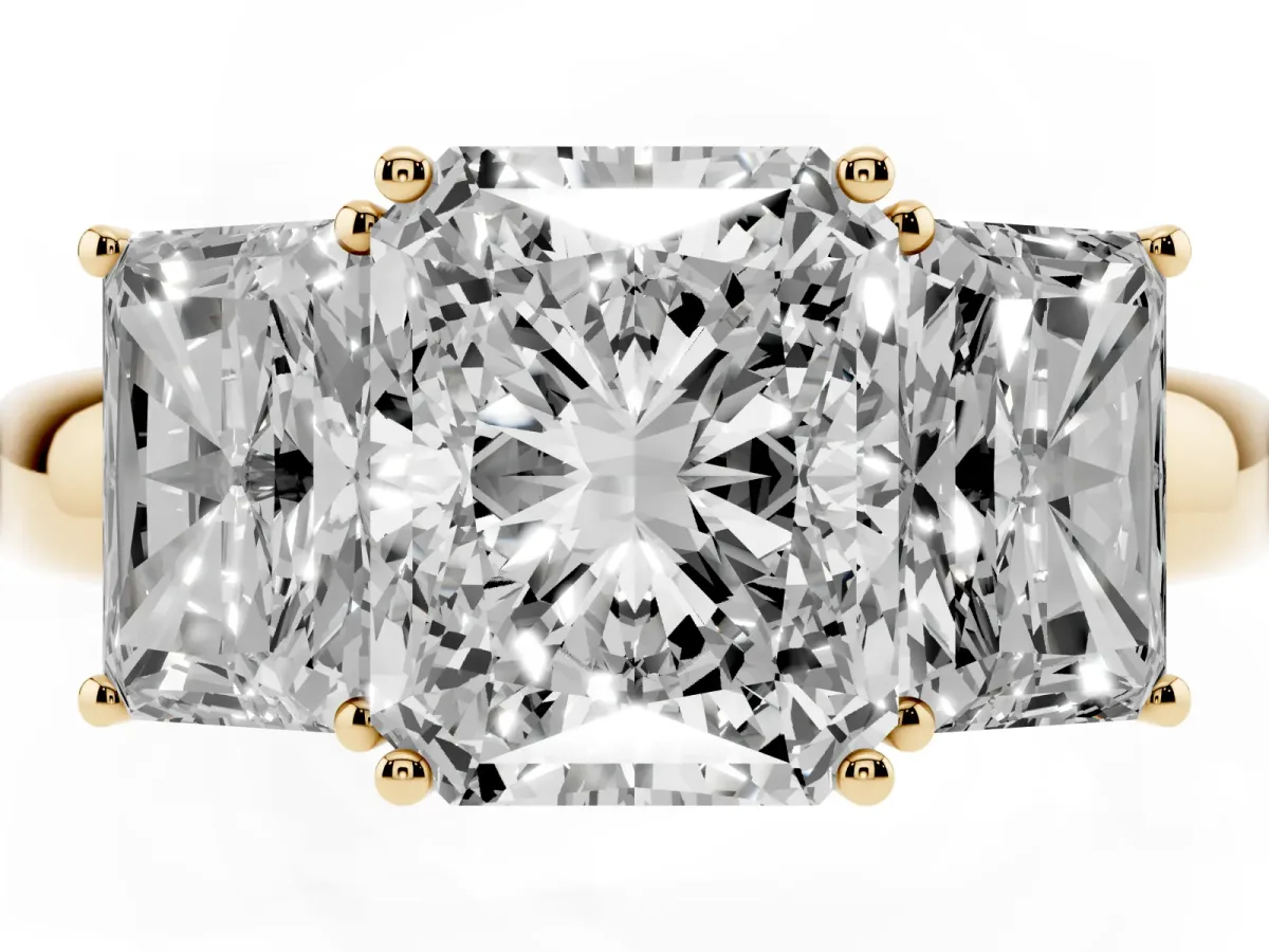 Radiant Cut Diamond Three-Stone Ring with Four-Prong Setting and Classic Band Yellow gold