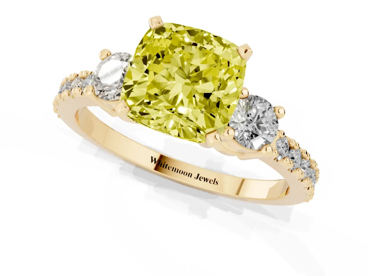 Fancy Yellow Cushion Cut Three-Stone Diamond Pavé Band with Prong Setting Yellow gold