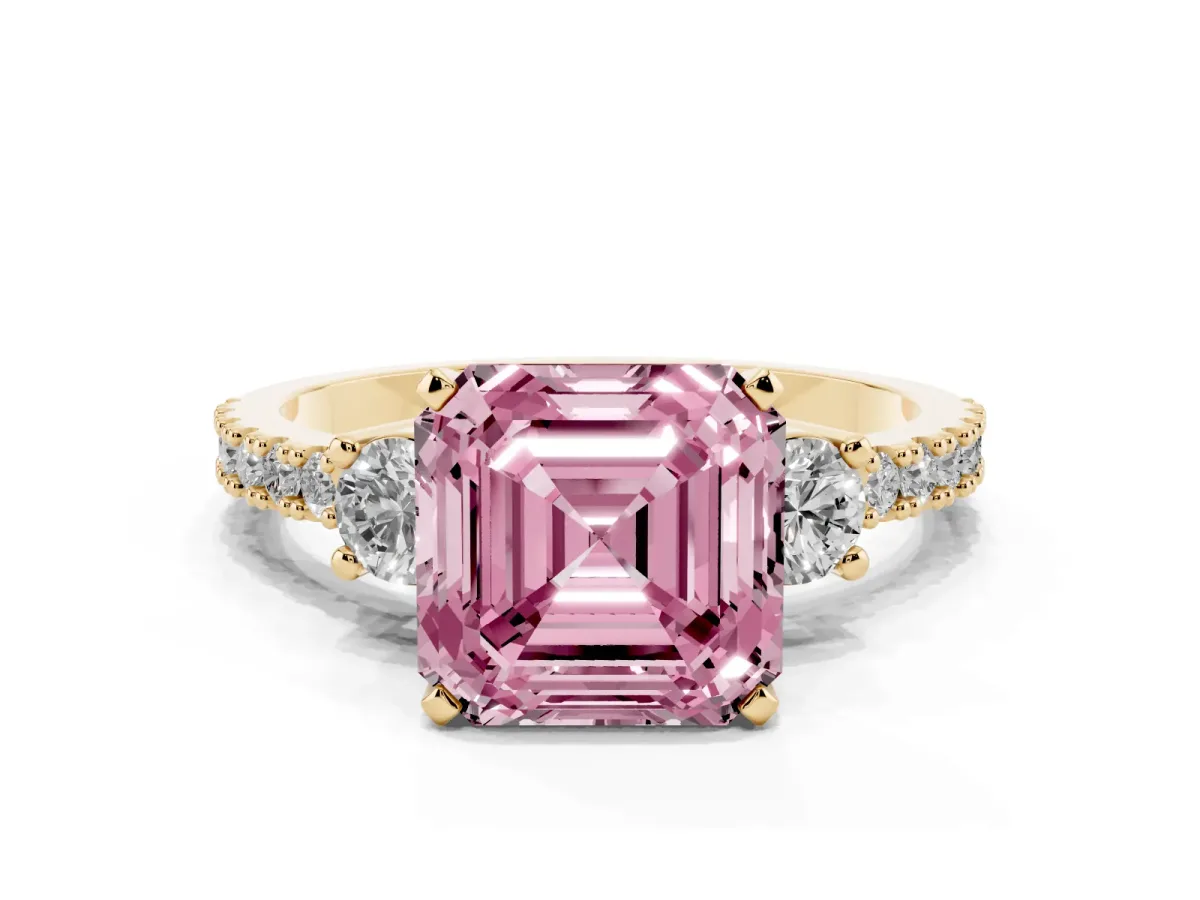 Fancy Pink Asscher Cut Three-Stone Diamond Pavé Band with Prong Setting Yellow gold