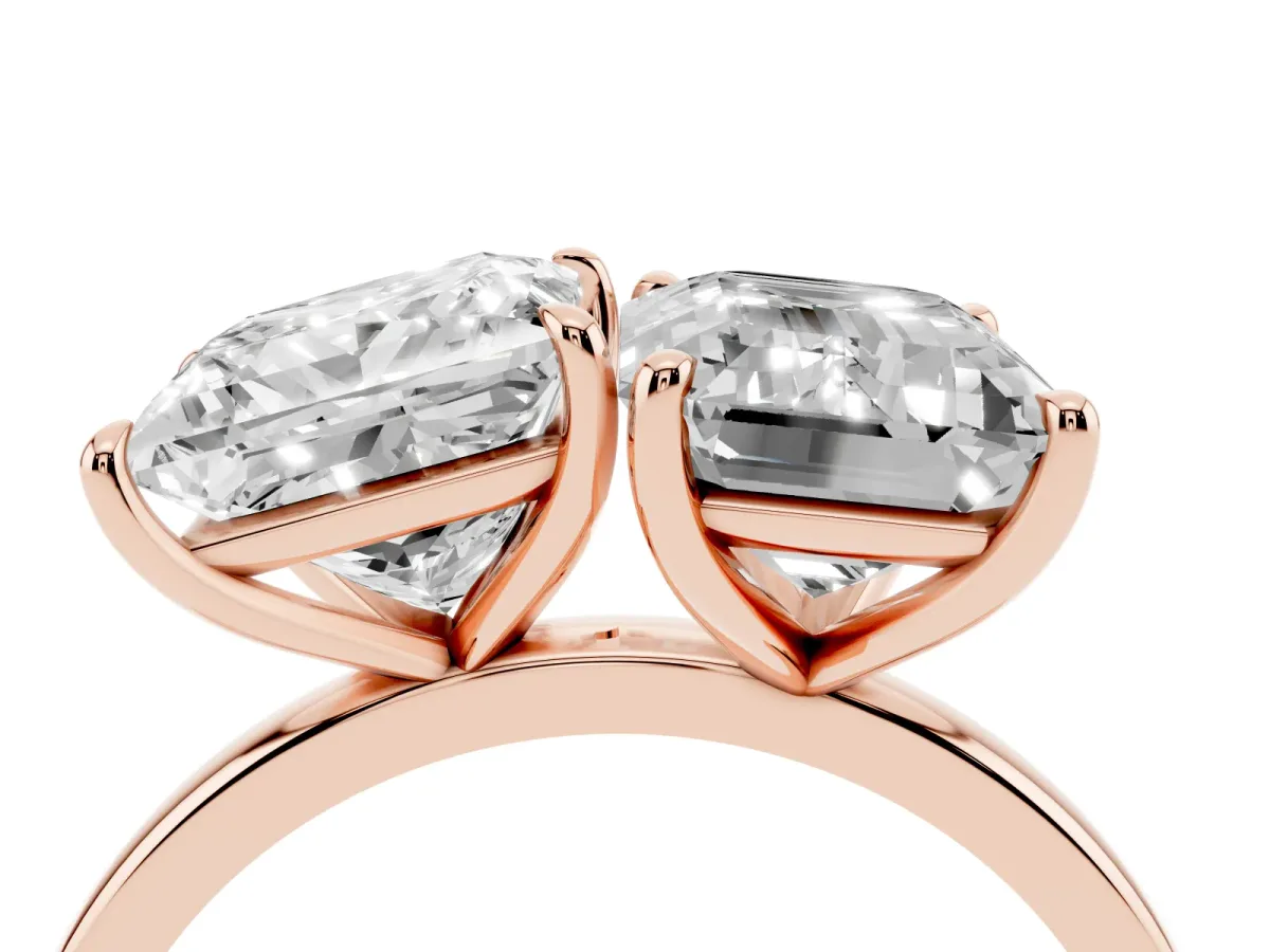 Princess Cut and Emerald Cut Toi Moi Ring with Prong Setting Rose gold