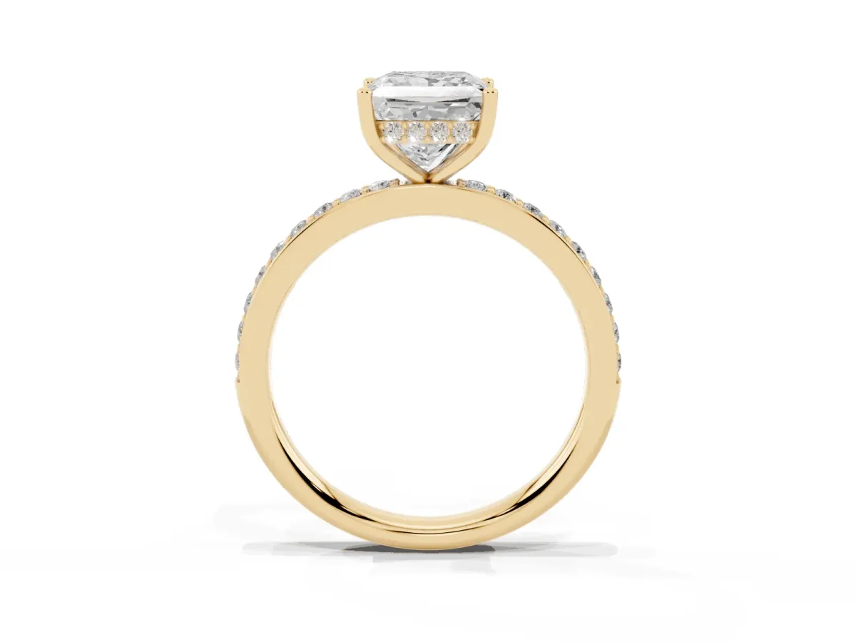 Princess Cut Cut Diamond Pavé Band Ring with Four-Prong Setting Yellow gold