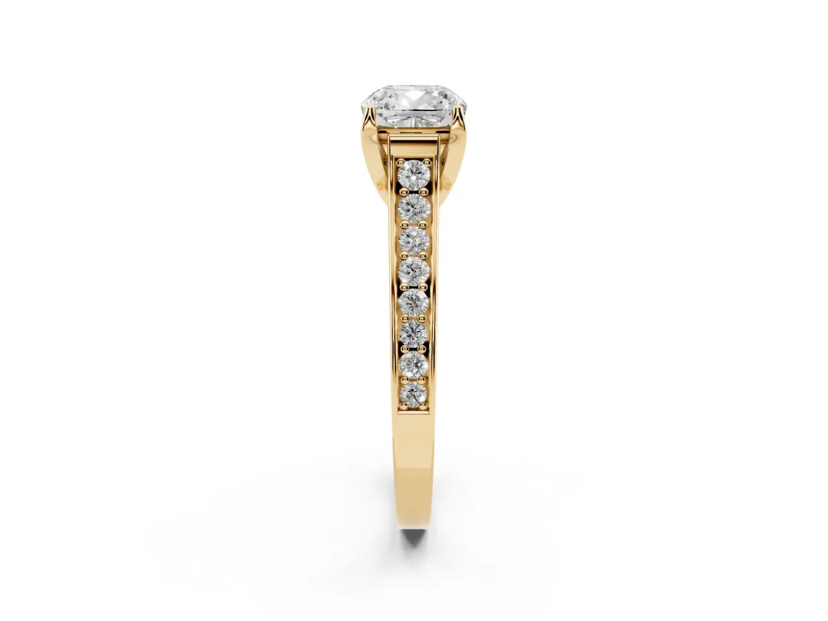 Cushion Cut Brilliant Cut Diamond Engagement Ring with Pavé Band and Four-Prong Setting Yellow gold
