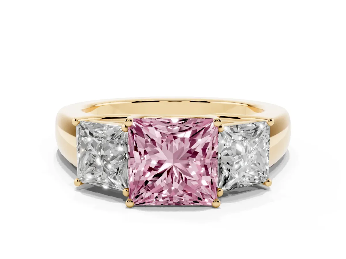 Fancy Pink Three-Stone Princess Cut Cut Diamond Ring with Prong Setting and Classic Band Yellow gold