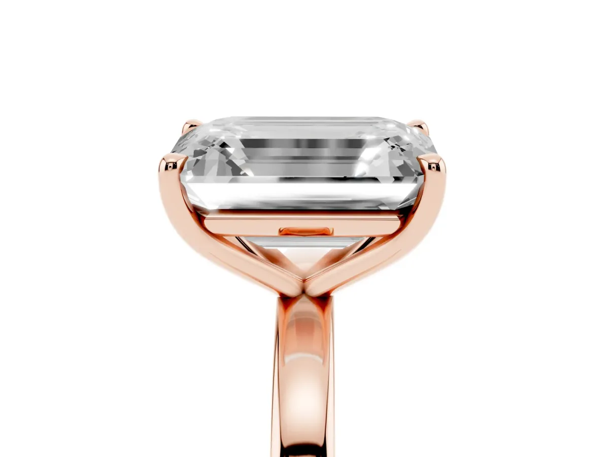 Oval Cut and Emerald Cut Toi Moi Ring with Prong Setting Rose gold